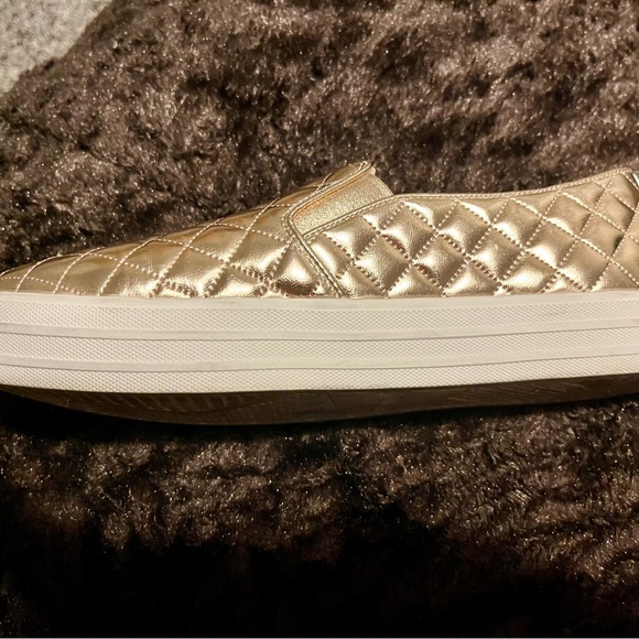 Skechers gold slip on - Picture 6 of 11